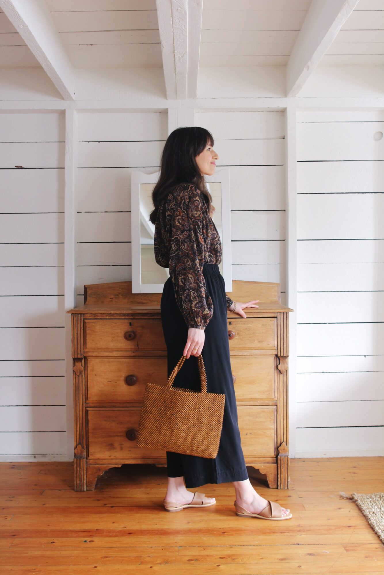 Style Bee - PAISLEY BLOUSE, SILK PANTS, BEADED BAG AND CROSS STRAP SANDAL