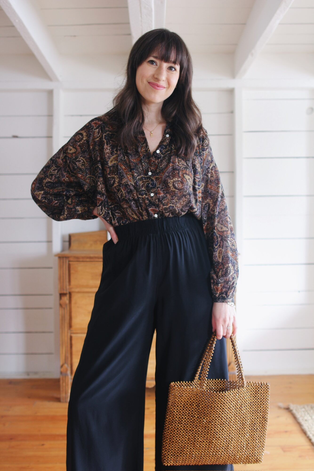 Style Bee - PAISLEY BLOUSE, SILK PANTS, BEADED BAG AND CROSS STRAP SANDAL